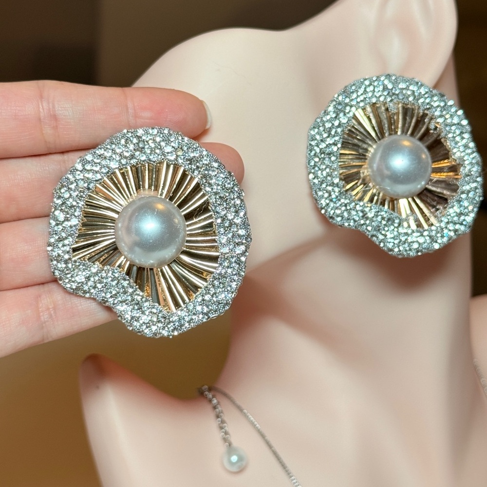 Gold and Silver Pearl Earrings - Picture 7 of 8